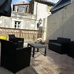 Σπίτι διακοπών Maison Des Remparts Nichee Sous La Cite