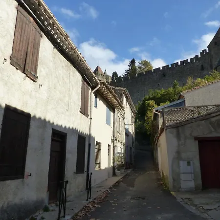 בית נופש Maison Des Remparts Nichee Sous La Cite קרקסון
