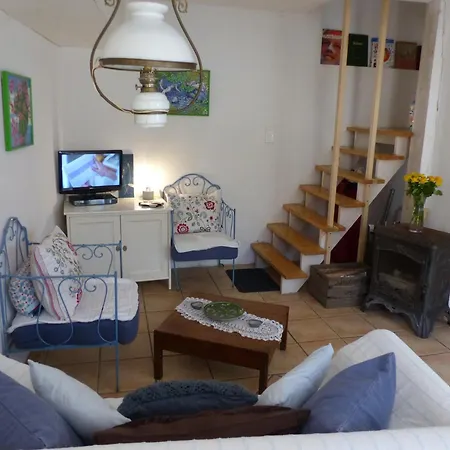 Maison Des Remparts Nichee Sous La Cite בית נופש קרקסון