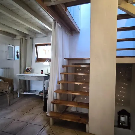 Maison Des Remparts Nichee Sous La Cite * Carcassonne