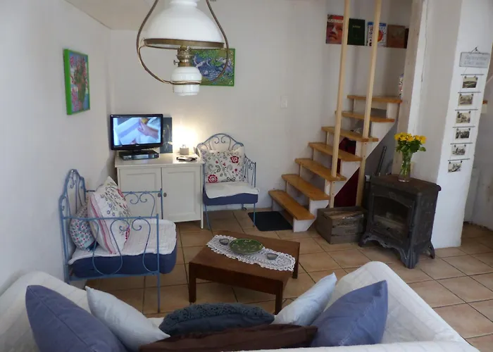 Maison Des Remparts Nichee Sous La Cite Holiday home Carcassonne