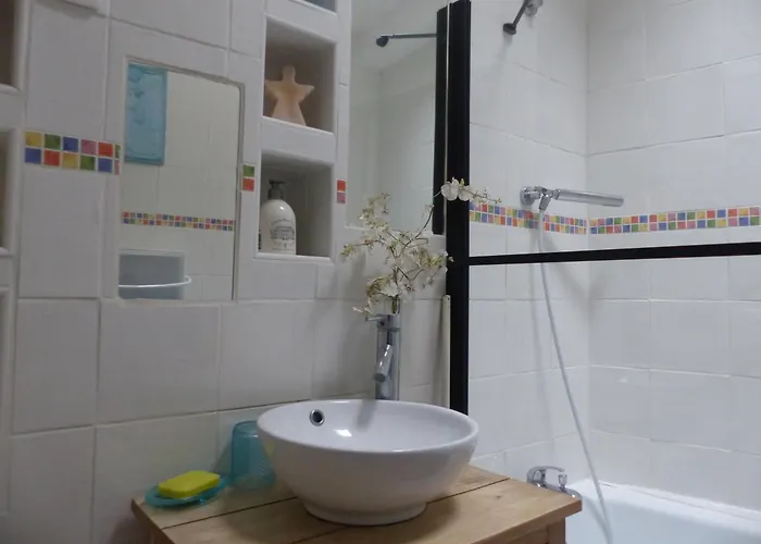 Maison Des Remparts Nichee Sous La Cite Tatil Evi *