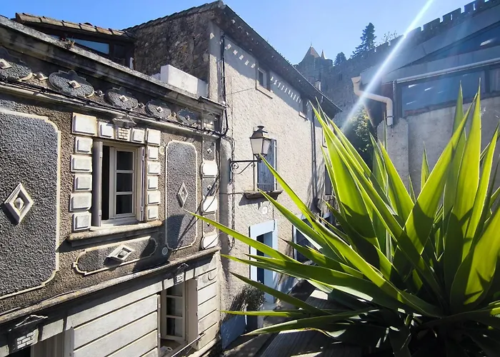 Maison Des Remparts Nichee Sous La Cite Ferienhaus