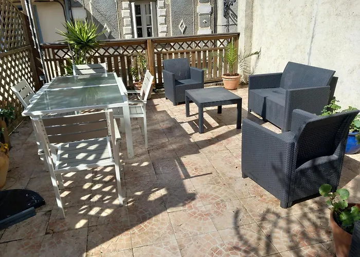 Maison Des Remparts Nichee Sous La Cite Tatil Evi *