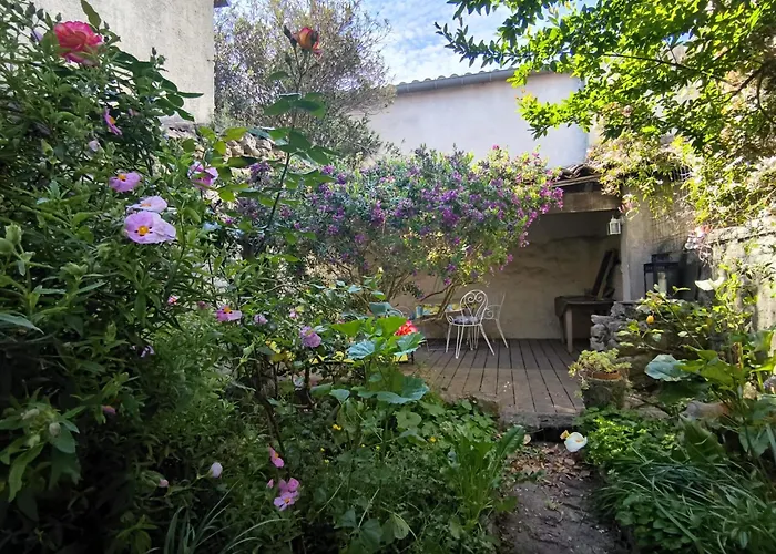 Ferienhaus Maison Des Remparts Nichee Sous La Cite Carcassonne