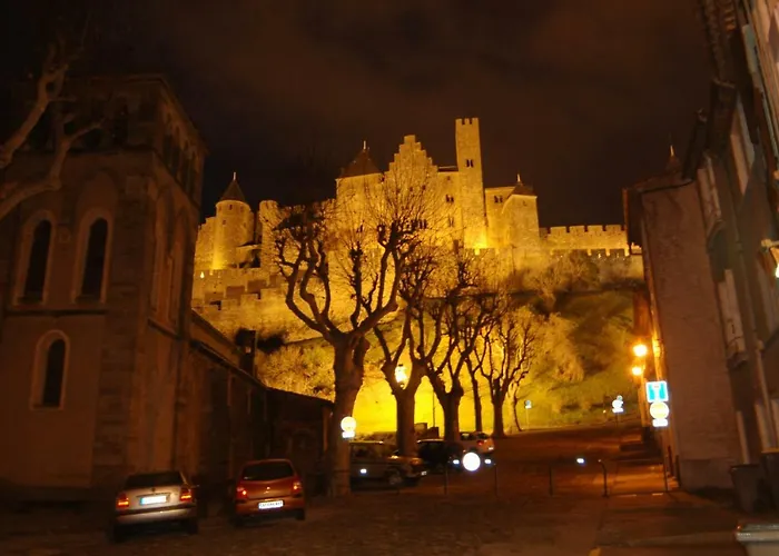 Maison Des Remparts Nichee Sous La Cite Tatil Evi *