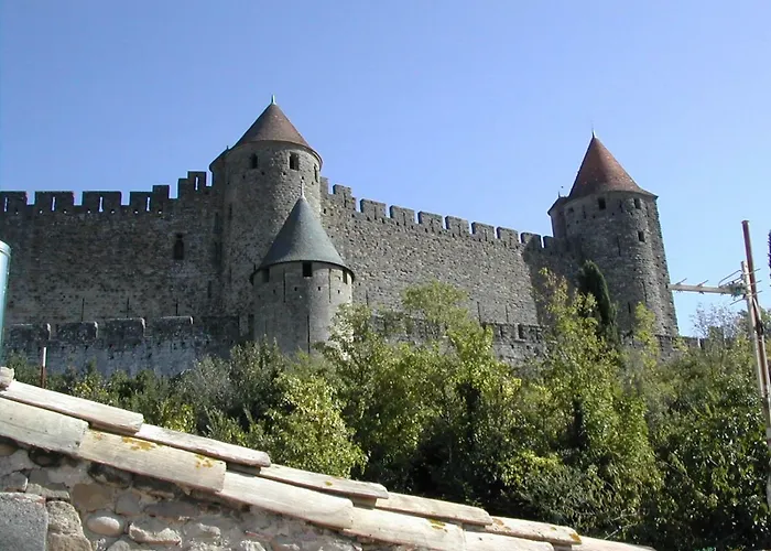 Maison Des Remparts Nichee Sous La Cite Tatil Evi