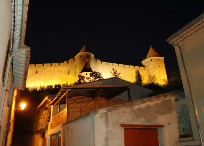 Ferienhaus Maison Des Remparts Nichee Sous La Cite *